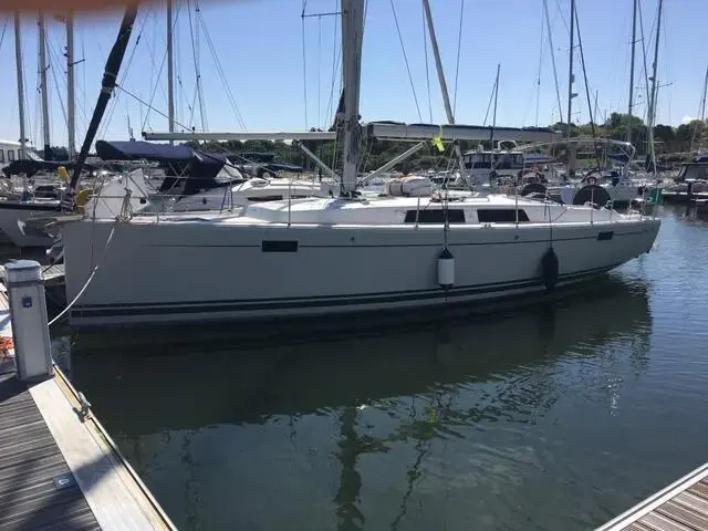 Hanse 385 for sale in United Kingdom for £125,950 ($157,546)