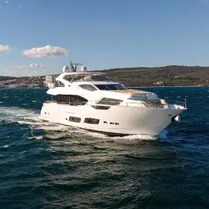 2016 Sunseeker 95 Yacht