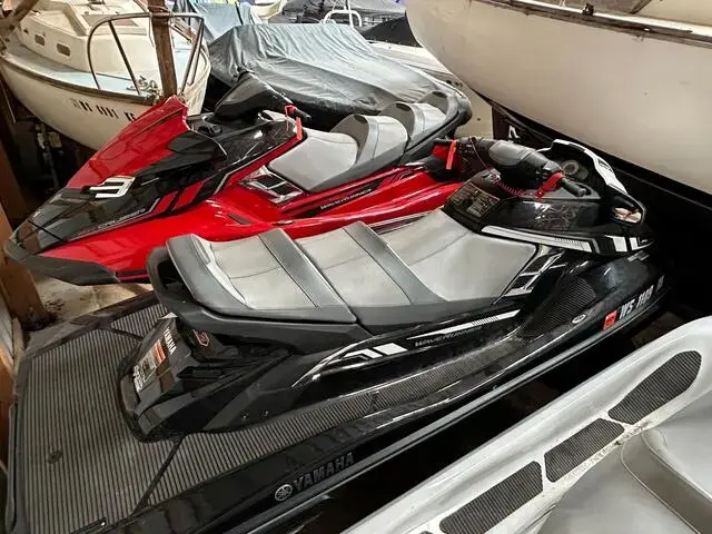 Yamaha Boats FX Cruiser SVHO