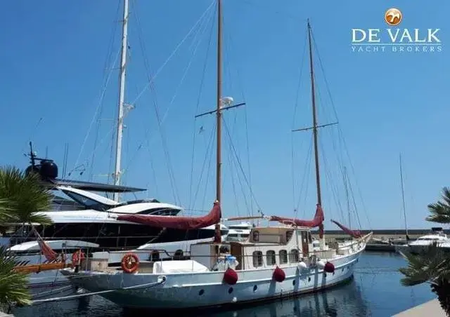 Classic Dutch Motorsailer for sale in Italy for €500,000 ($539,371)