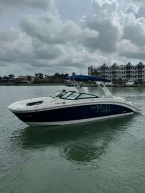 Sea Ray 27 SDX for sale in United States of America for $110,000