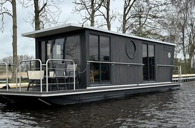 Nordic Houseboat NS 36 Eco 23m2 for sale in Netherlands for €96,000 ($102,878)