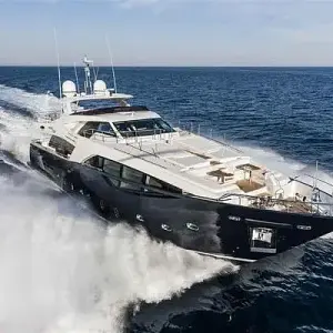2013 Ferretti Yachts Custom Line 100