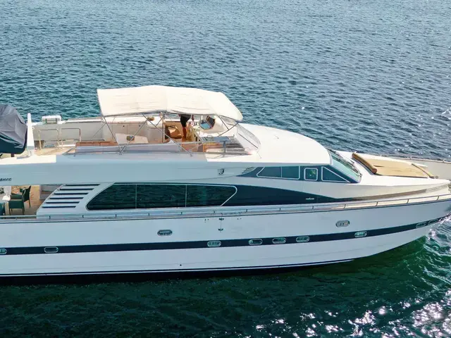 Elegance Yachts 76