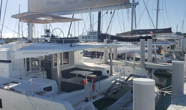 Lagoon 52 for sale in France for €690,000 ($742,449)