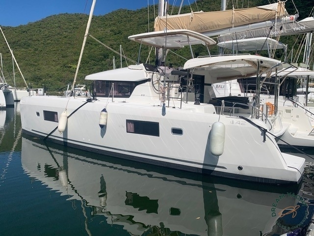 Lagoon 42 for sale in  for €350,000 ($376,604)