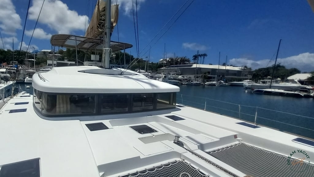Lagoon Manhattan 52 for sale in France for €590,000 ($628,684)