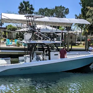 2018 Everglades Boats 35'