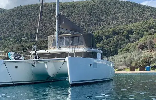 Lagoon 450 for sale in Greece for €450,000 ($479,929)