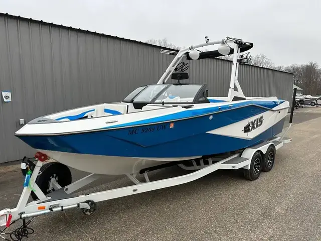 Axis Boats T235