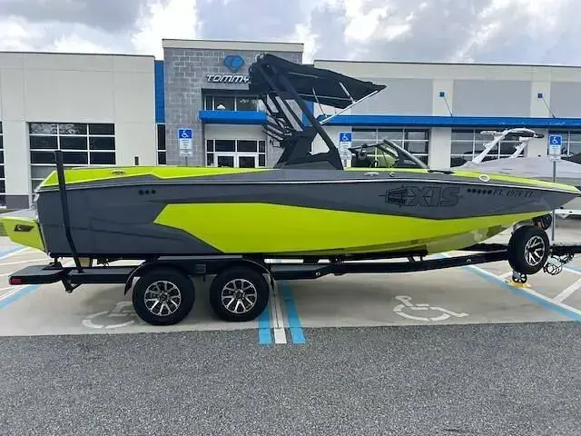 Axis Boats A225
