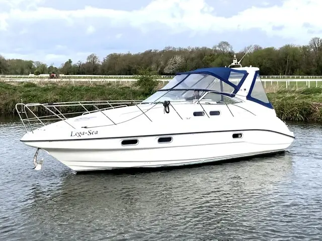 Sealine S34 for sale in United Kingdom for £79,950 ($100,006)