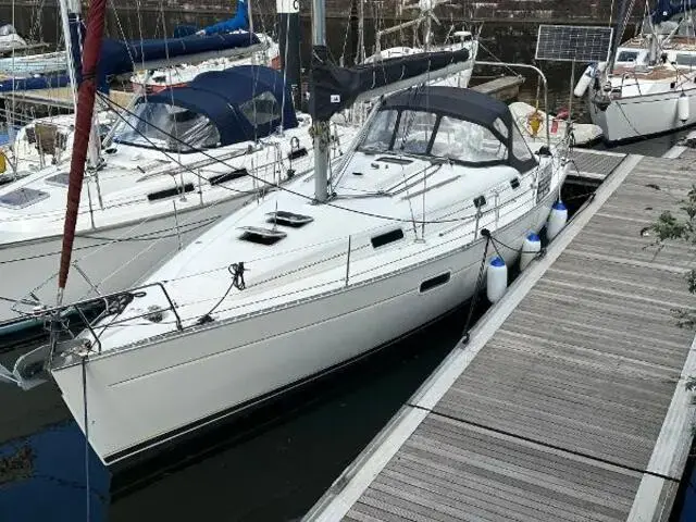 Beneteau Oceanis Clipper 361 for sale in United Kingdom for £54,950 ($69,536)