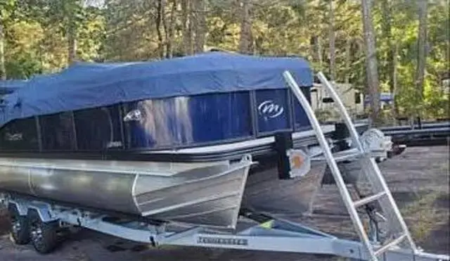 Manitou Boats Oasis 23 RF VP for sale in United States of America for $72,550