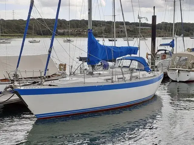 Hood 38 for sale in United Kingdom for £59,950 ($74,989)