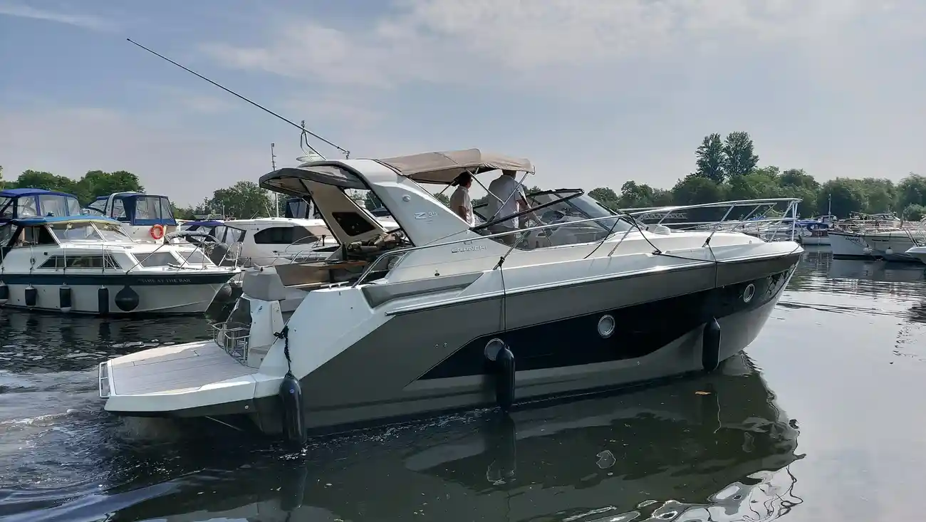 2023 Cranchi Zaffiro 35 image 12