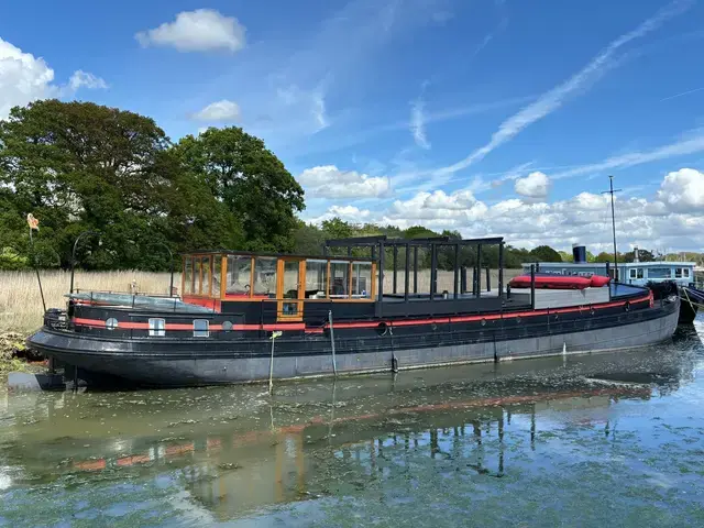 Luxe Motor Dutch Barge