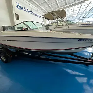 1990 Donzi Boats DL 180