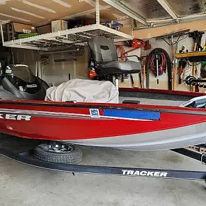 2019 Tracker Boats Pro Team 175 Tournament Edition