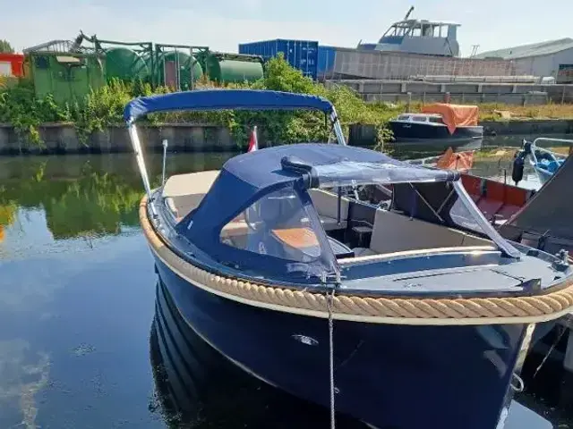 Corsiva boats 690 Tender
