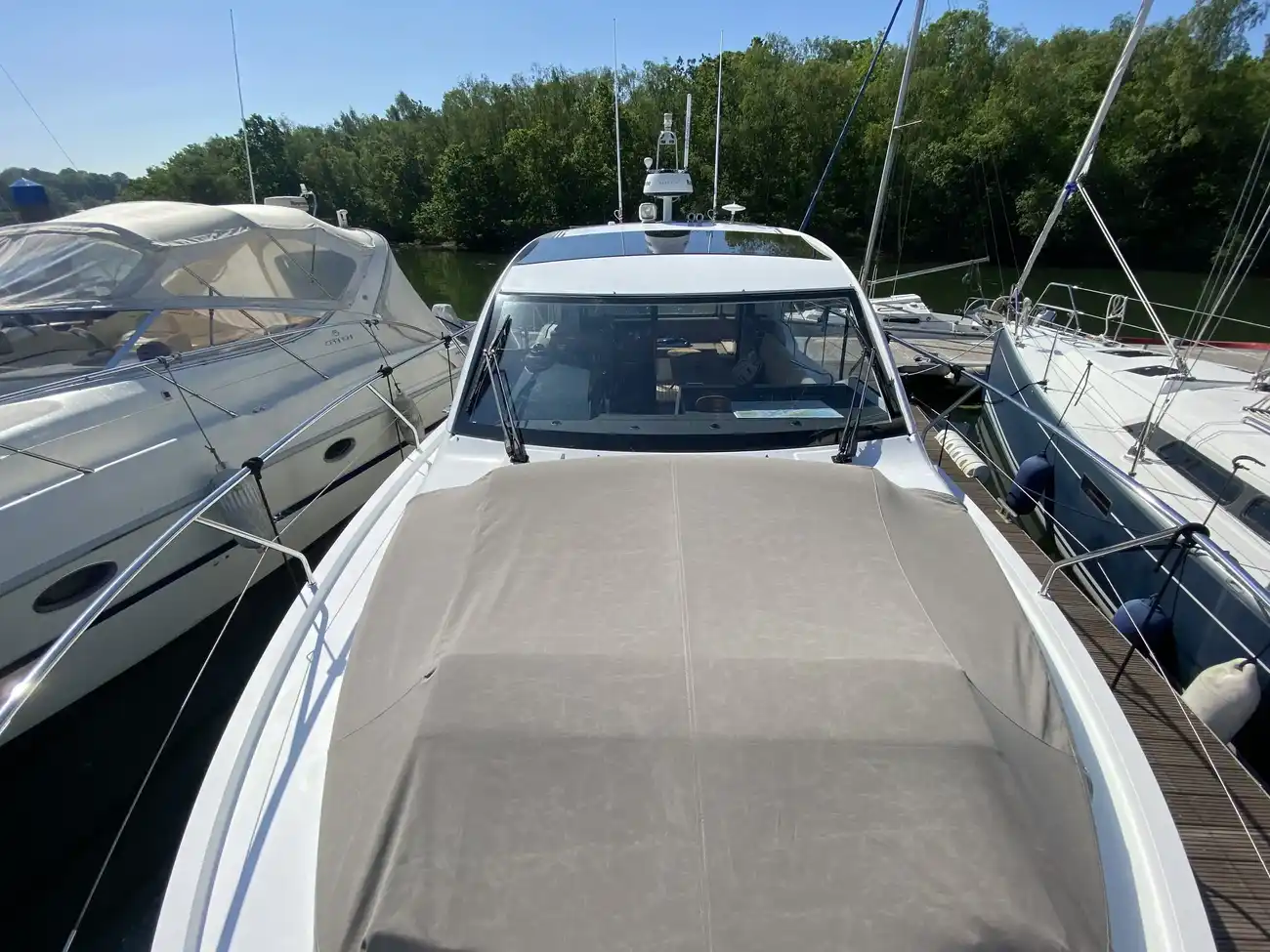 2016 Sealine C330 image 8