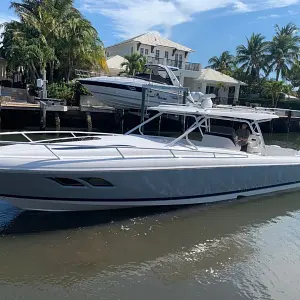 2019 Intrepid Boats 407 Cuddy