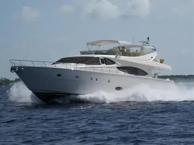 Ferretti Yachts 760