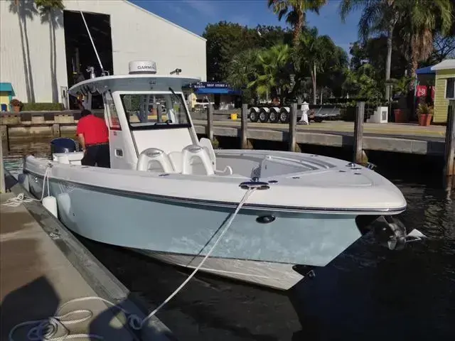 Everglades Boats 325 CC