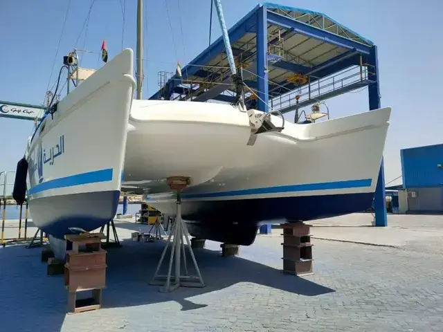 Broadblue Catamarans 385