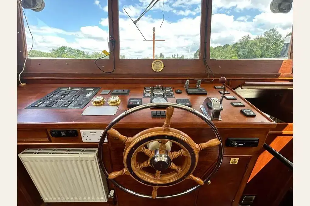 1997 Luxe Motor' image 14