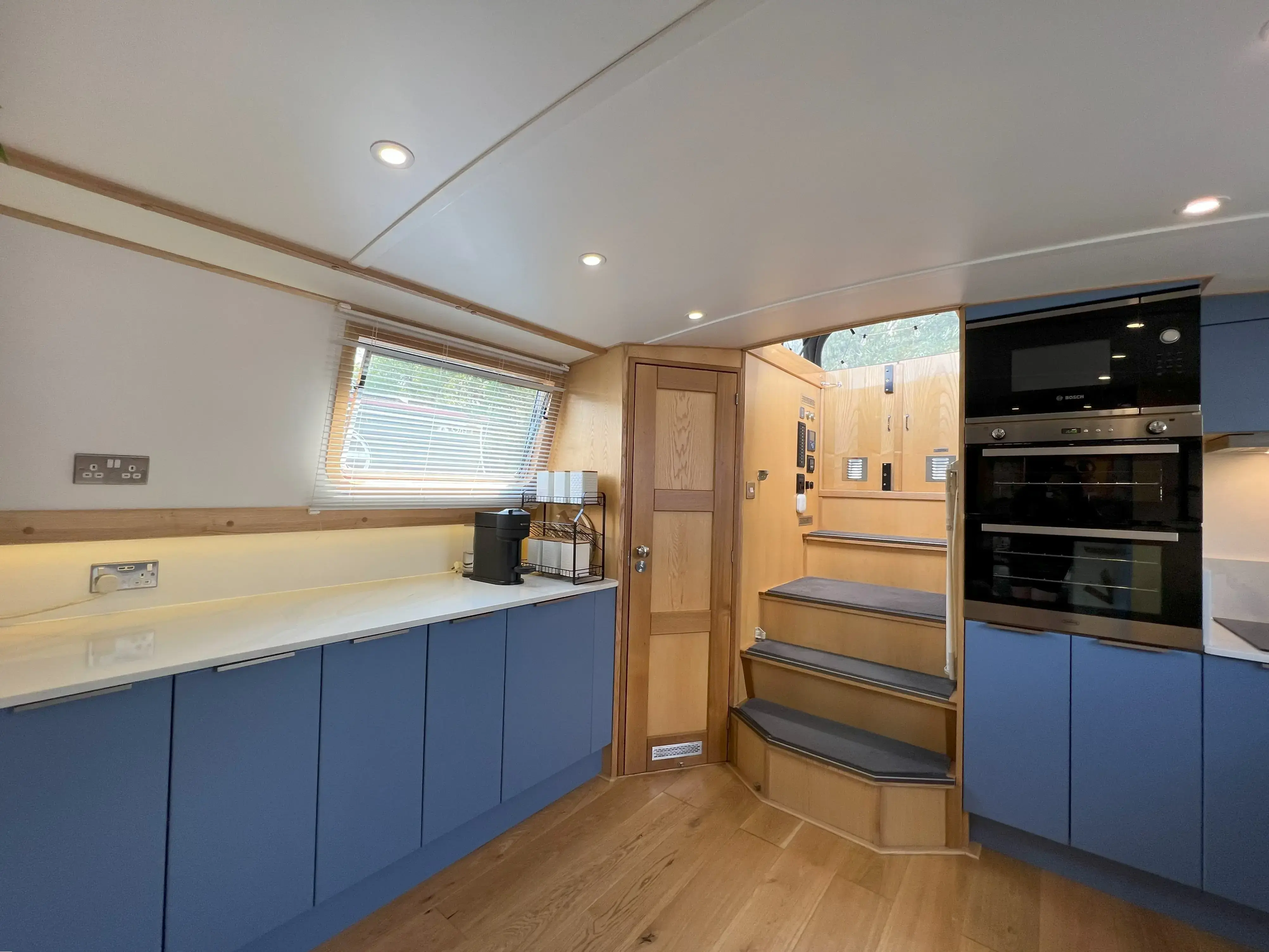 Viking Canal Boats 70' x 12'6'' Widebeam Persephone Tingdene