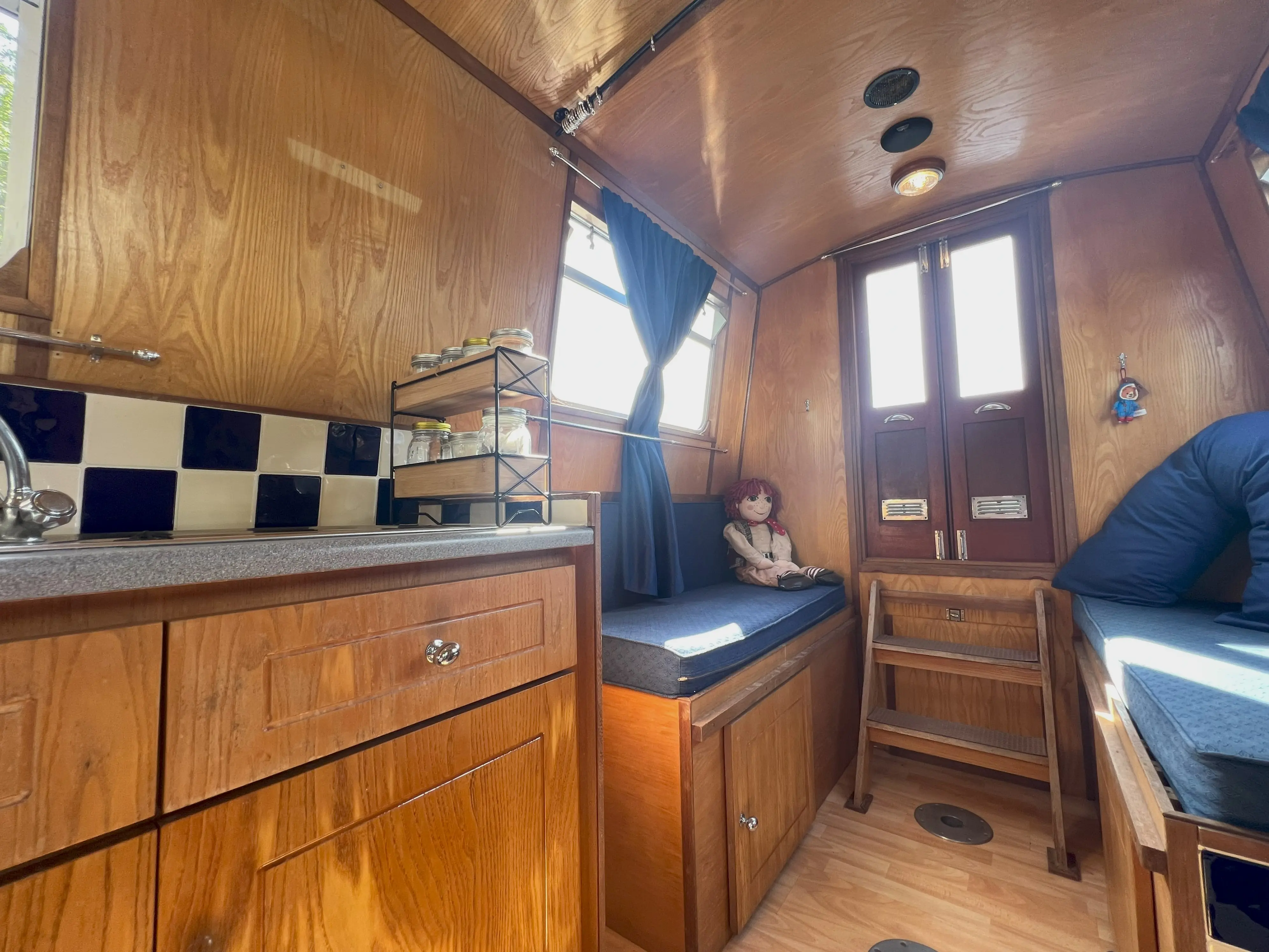 Hixton 35' Cruiser Narrowboat Freedom 7 Tingdene Marinas & Boat Sales