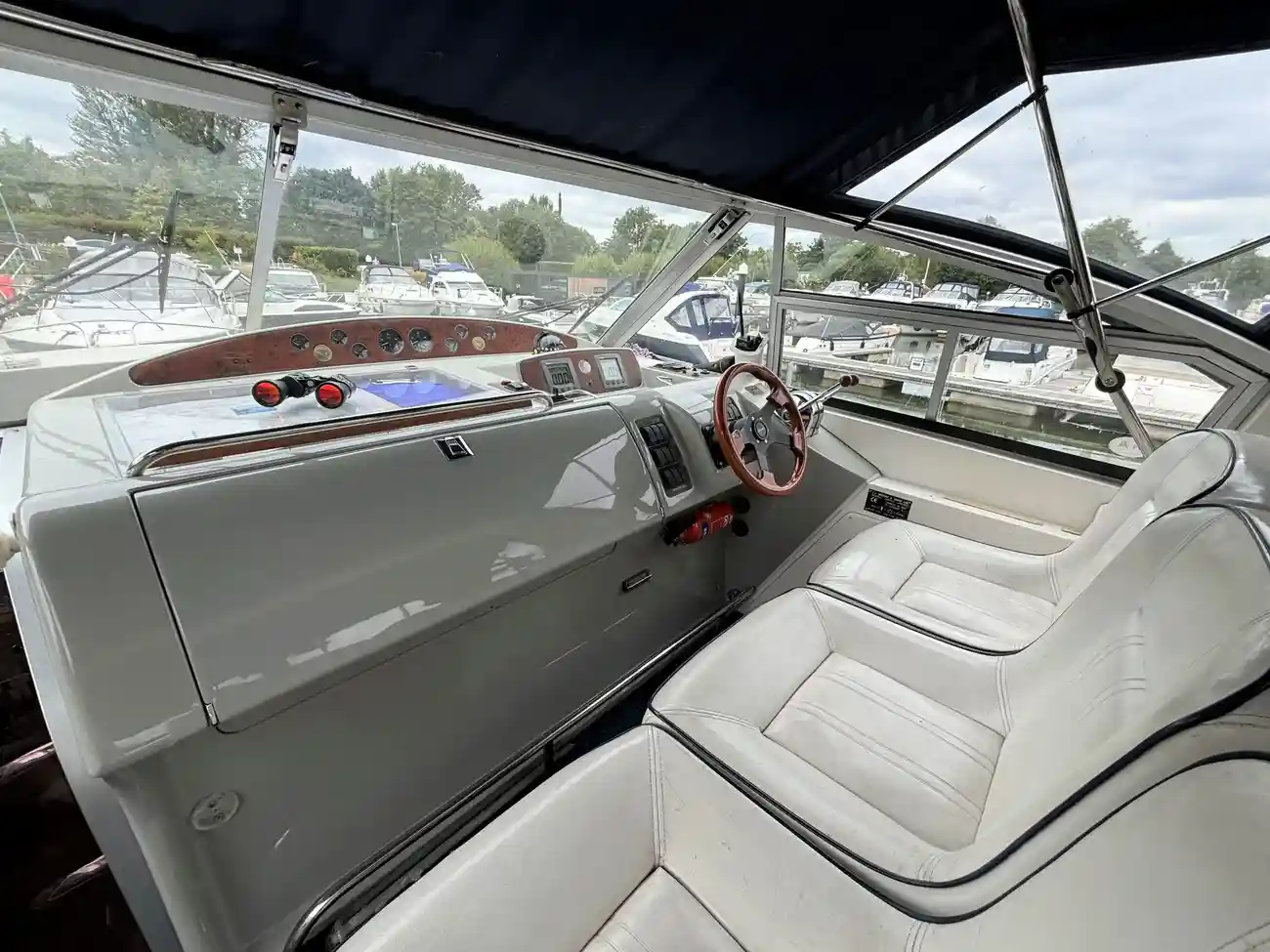 2001 Broom 42 image 18
