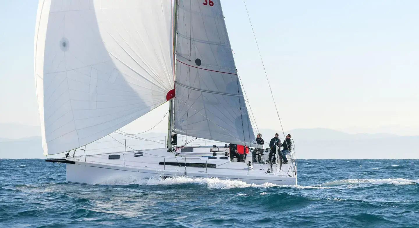 2024 Beneteau First 36
