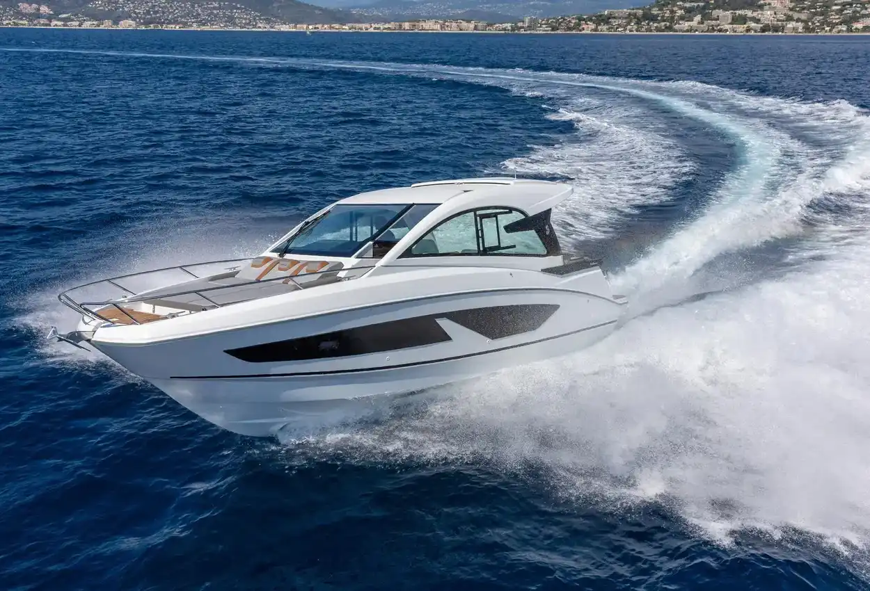2022 Beneteau Gran Turismo 32