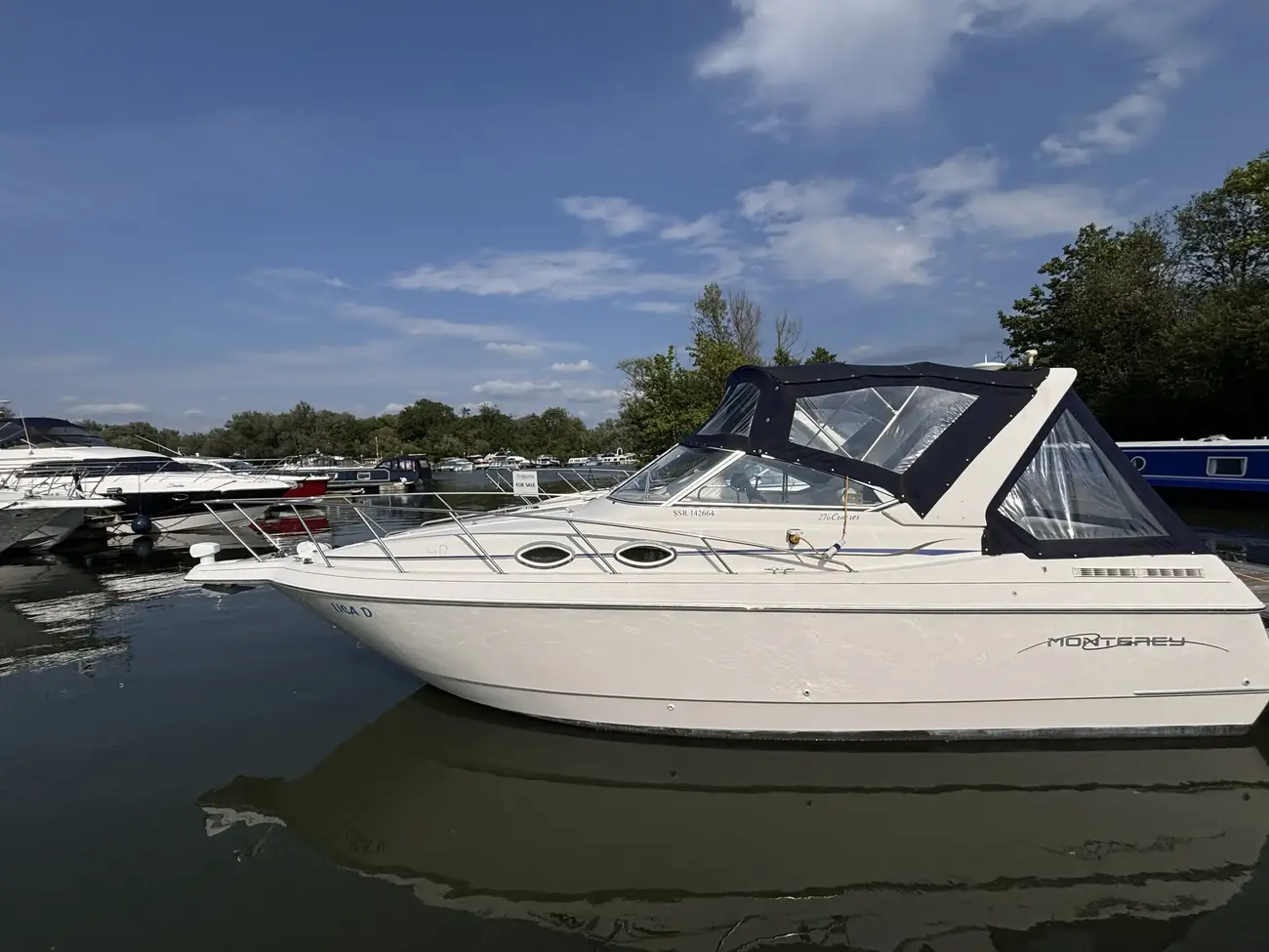 1999 Monterey 276 Cruiser image 11