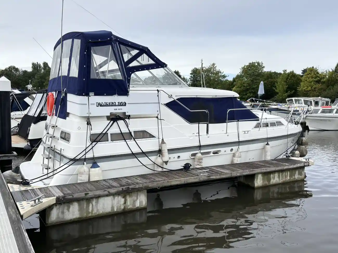 2000 Haines 320 image 11