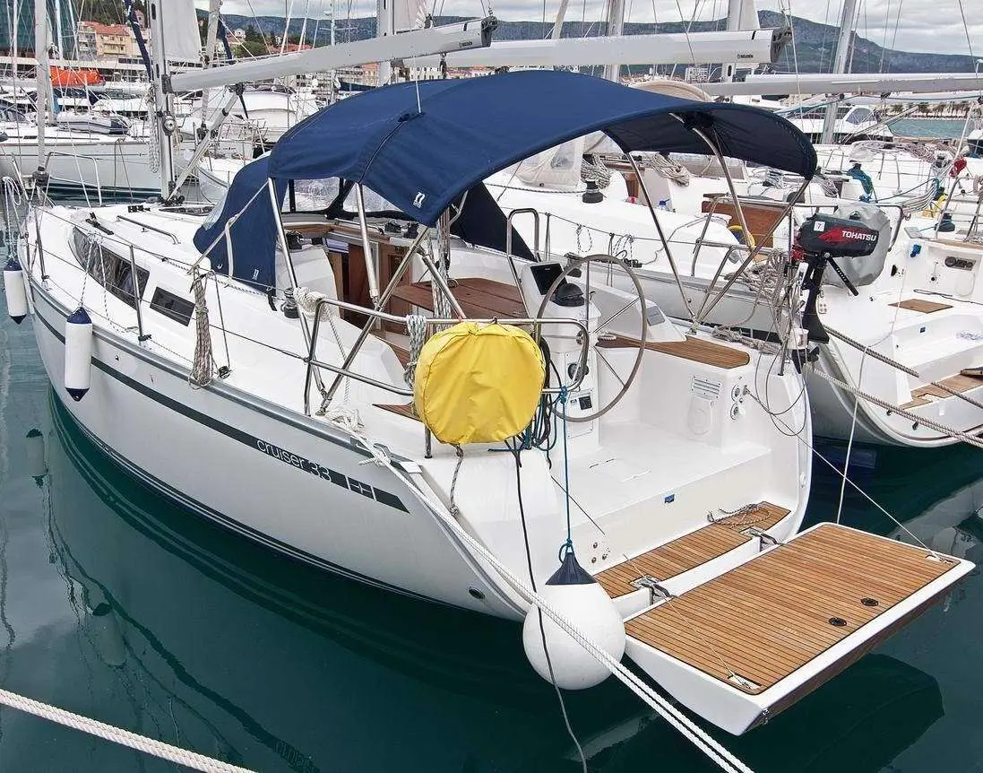 Bavaria 33 Cruiser
