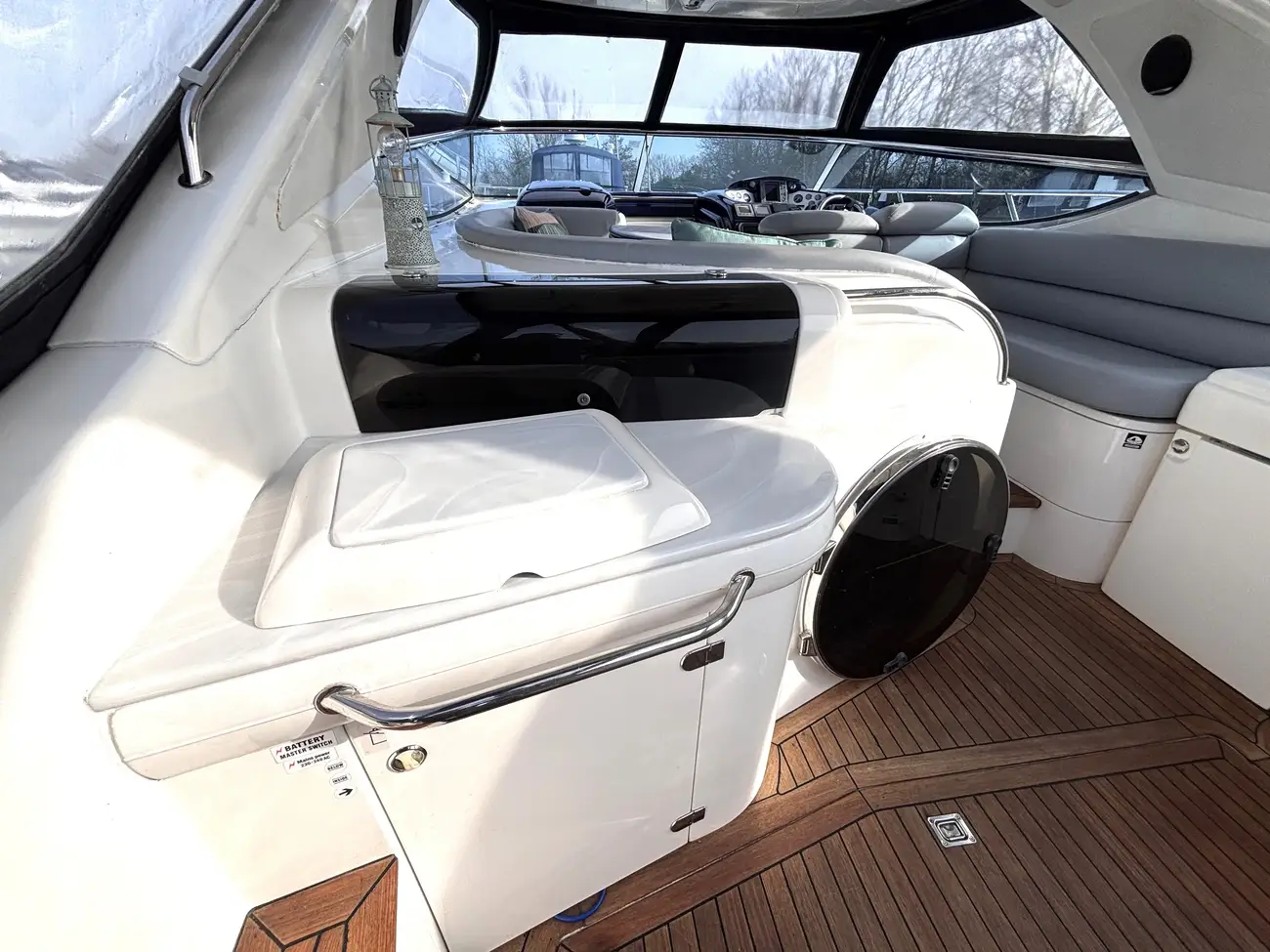 2003 Sealine S43 Sports Cruiser image 16