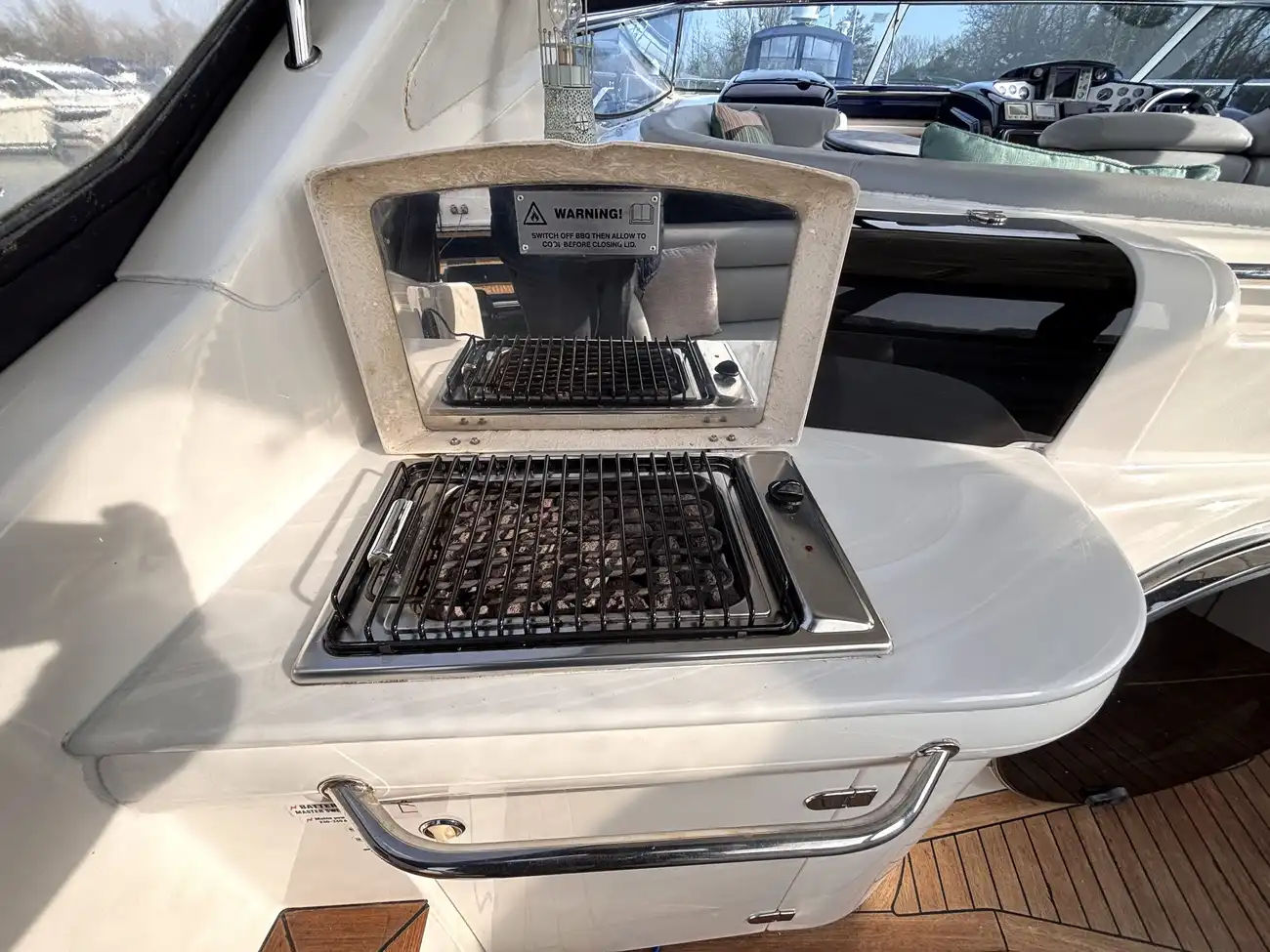 2003 Sealine S43 Sports Cruiser image 17