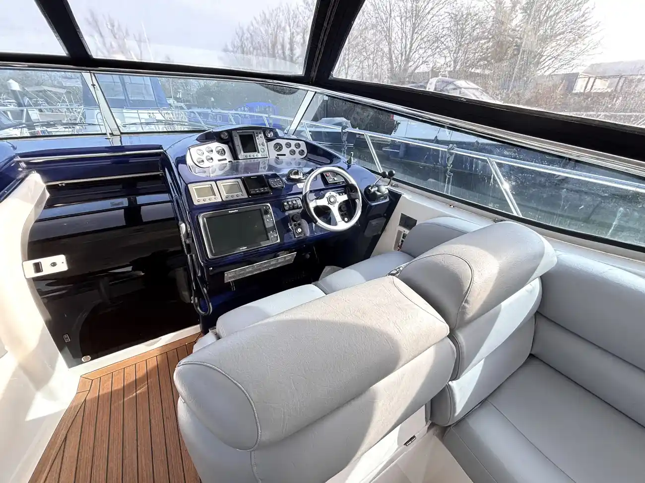 2003 Sealine S43 Sports Cruiser image 22