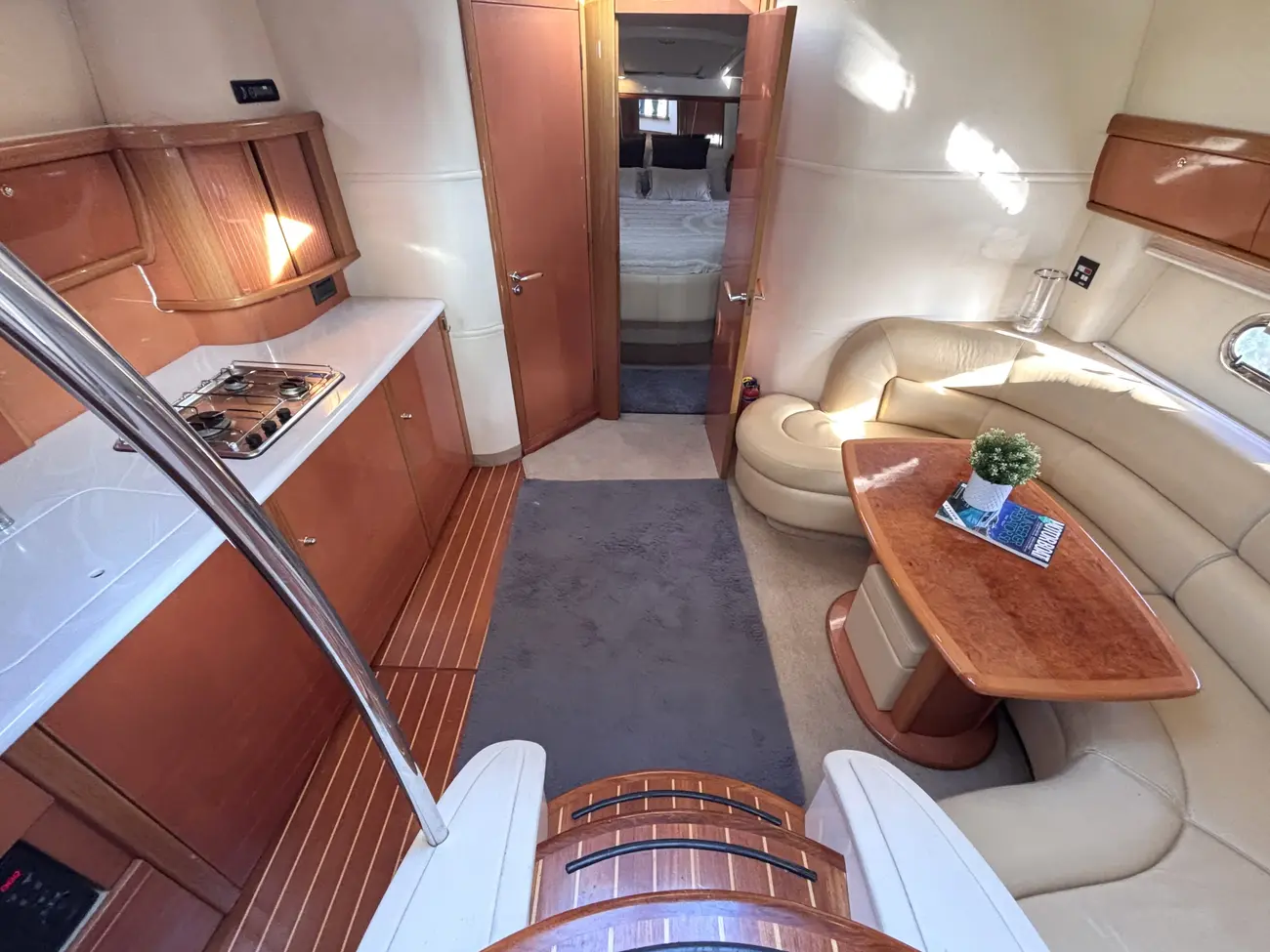 2003 Sealine S43 Sports Cruiser image 24