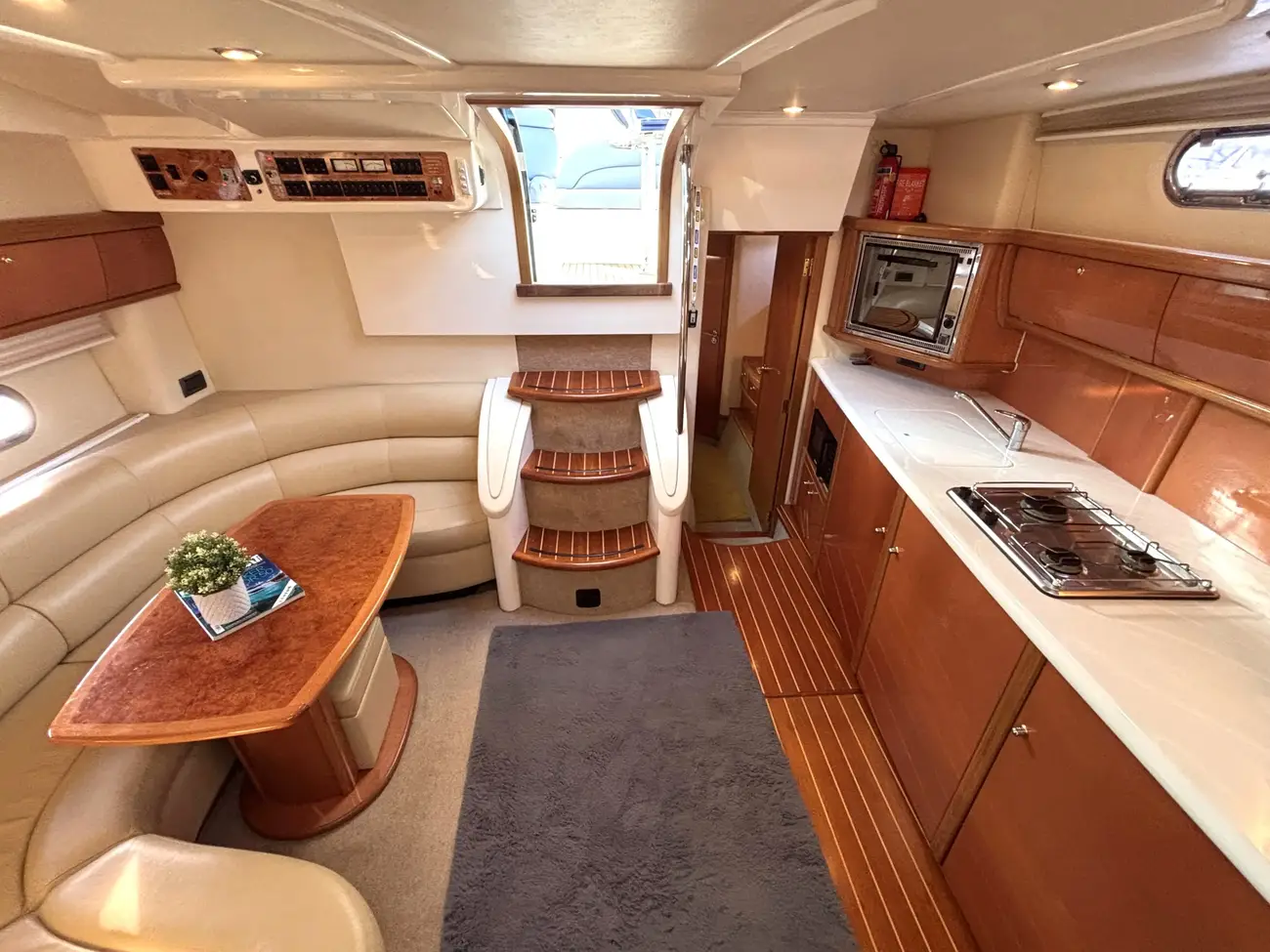 2003 Sealine S43 Sports Cruiser image 27