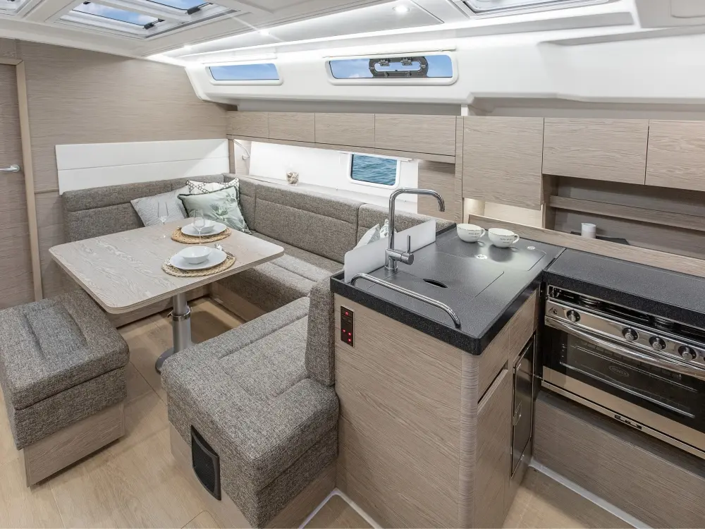 2025 Hanse 458 image 8