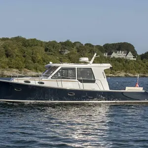 2025 True North 39 Outboard Express