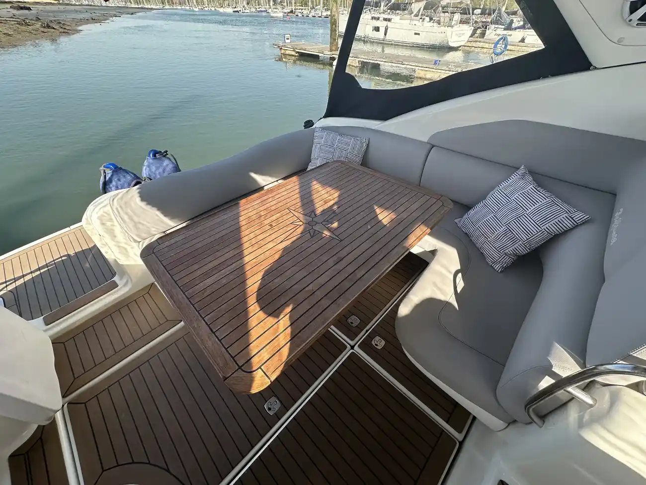 2004 Cranchi Zaffiro 34 image 13