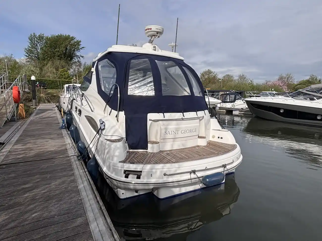 2003 Sealine S43 Sports Cruiser image 14