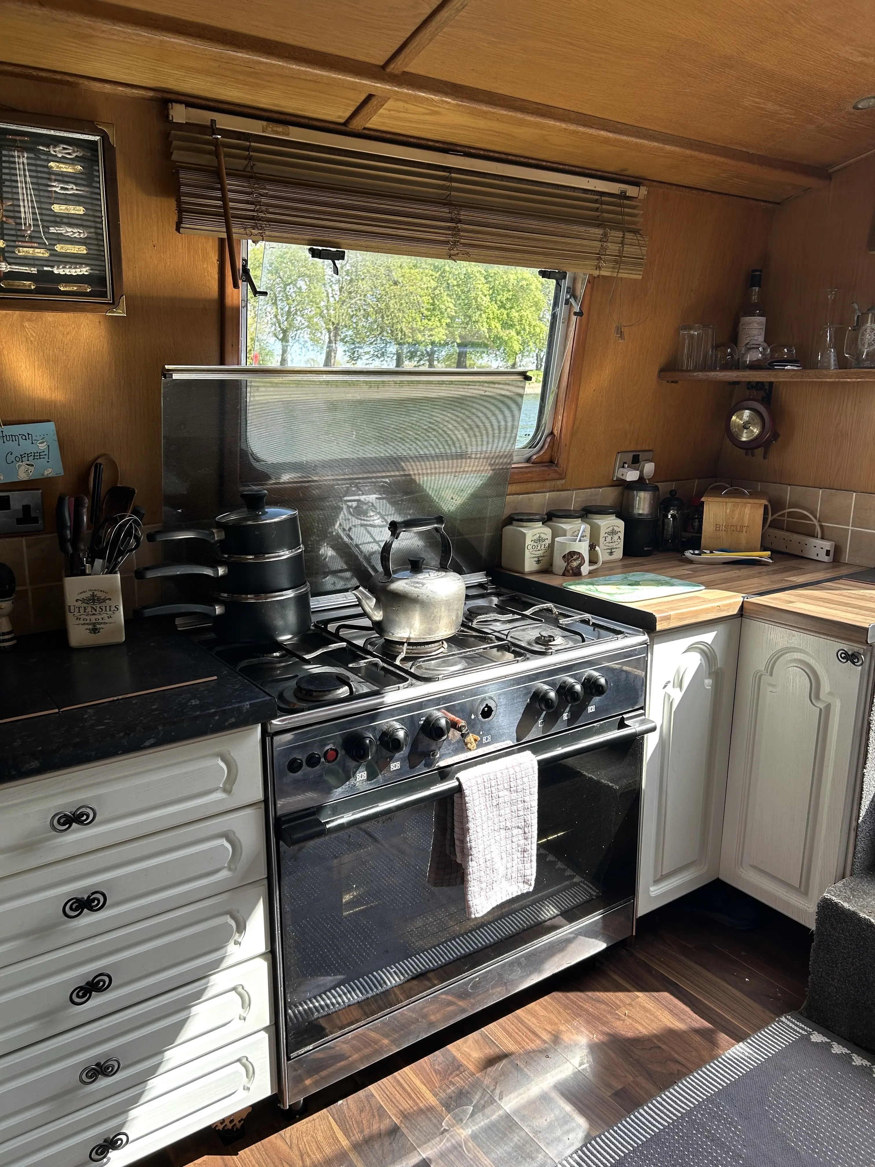 Collingwood 57 Widebeam