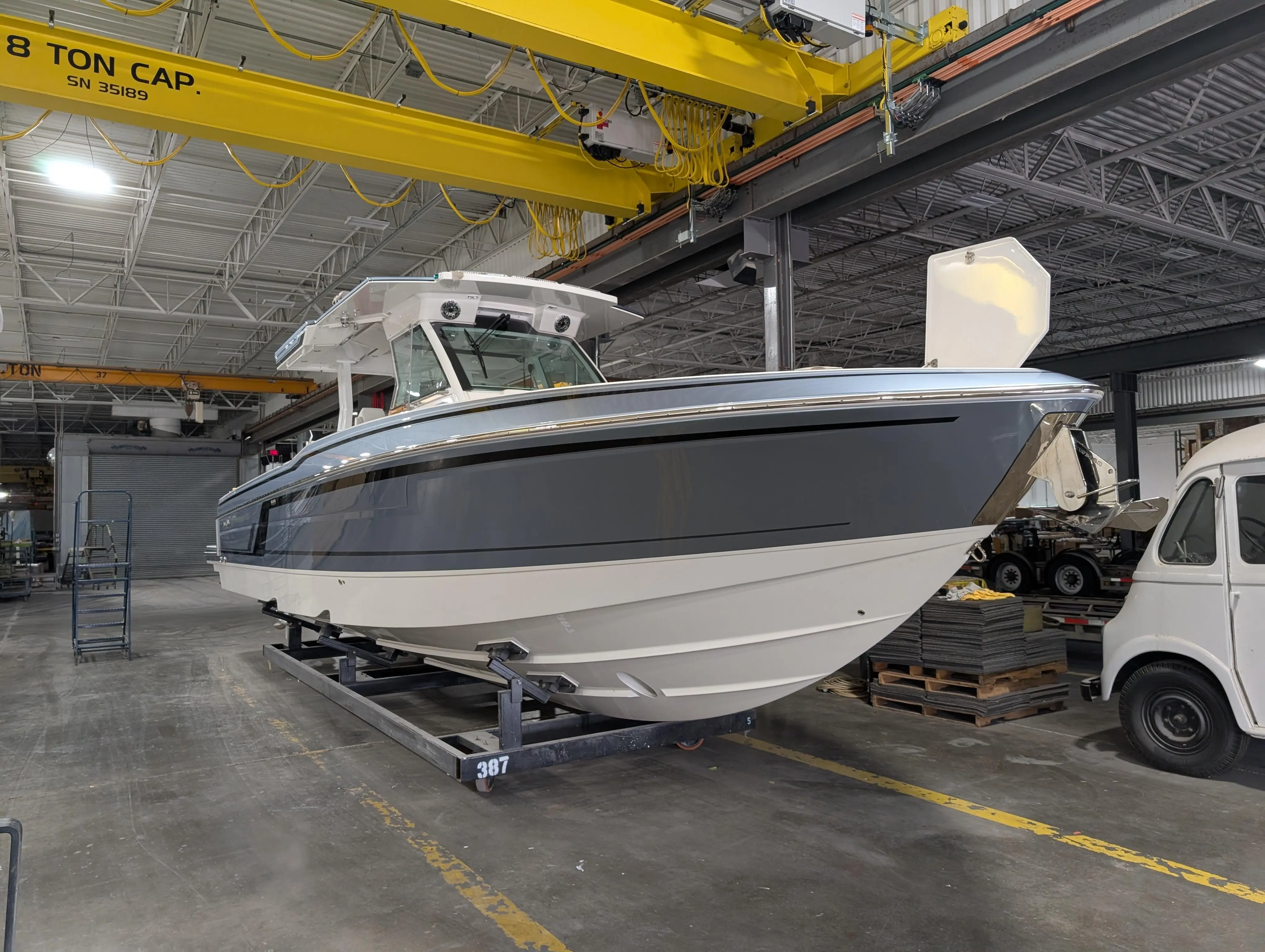 Formula 387 Center Console Fish