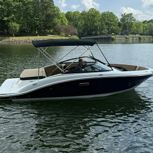 2025 Sea Ray 190SPX